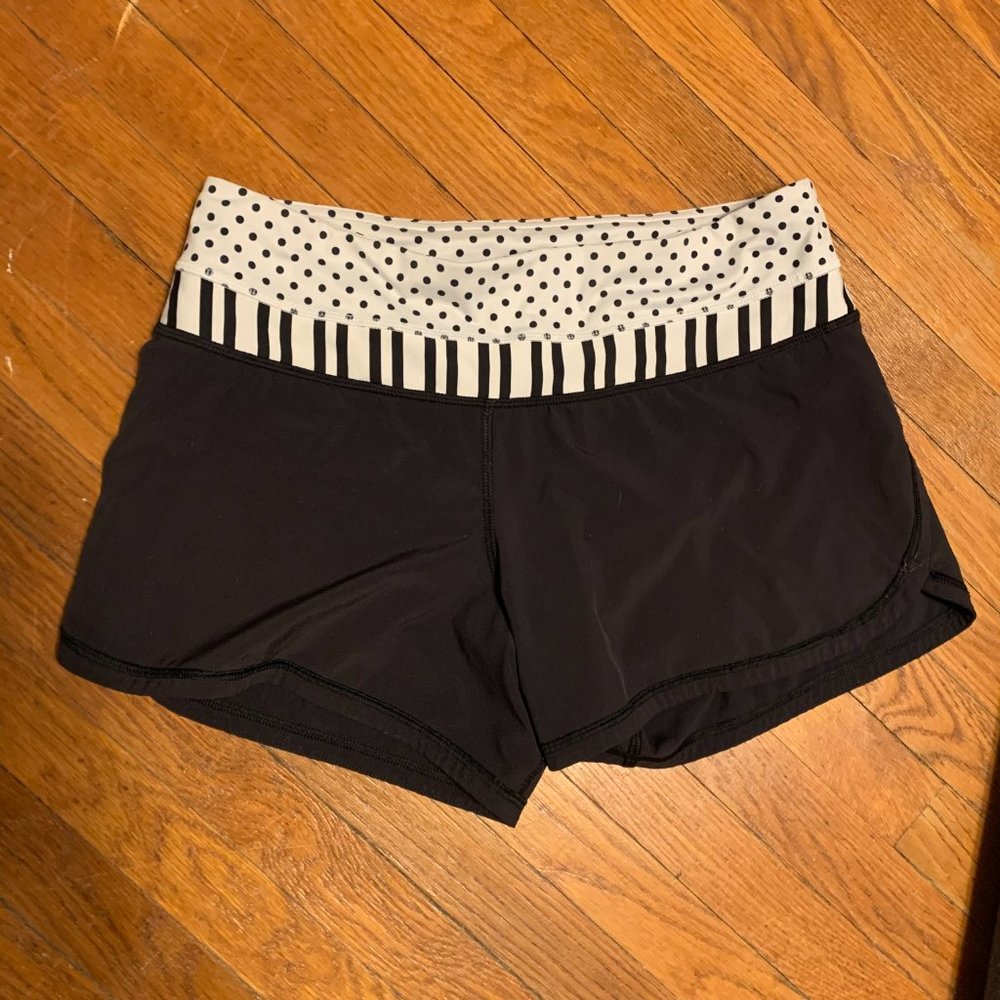 Lululemon Groovy Run Shorts